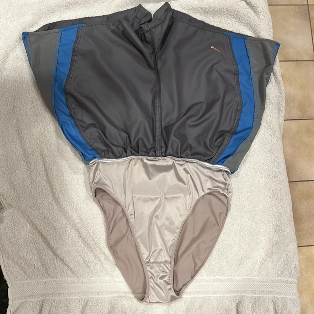 Vintage Nike Running shorts! Small